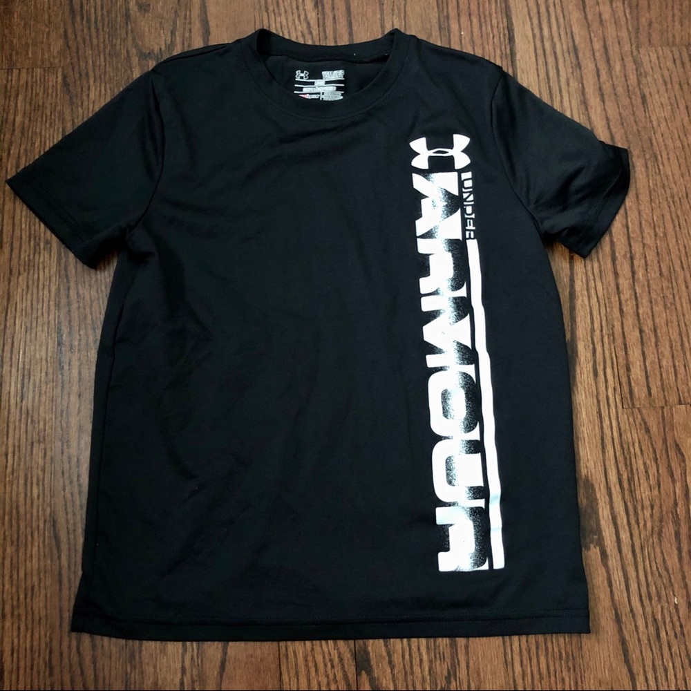 Under Armour Heat Gear Logo Tee. Size Youth Small